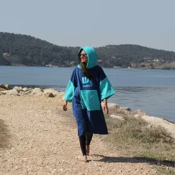 Poncho Howzit Bleu/vert TU 18 Poncho Howzit Bleu/vert TU -Kayak Soldes poncho howzit bleu vert tu 8